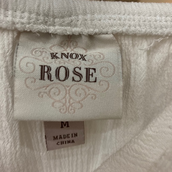 White lace top - Picture 2 of 2